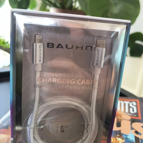 White 6 foot USBc charging cable for iPhone or iPad home office - Picture 2 of 4